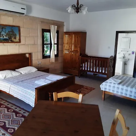 Karpaz Stone House * Rizokarpaso