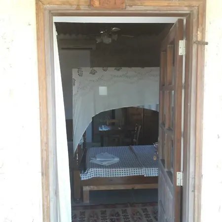 Alojamento de Acomodação e Pequeno-almoço Karpaz Stone House