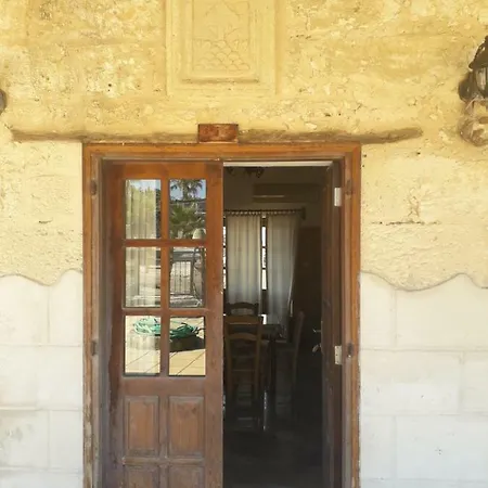 Bed & Breakfast Karpaz Stone House *